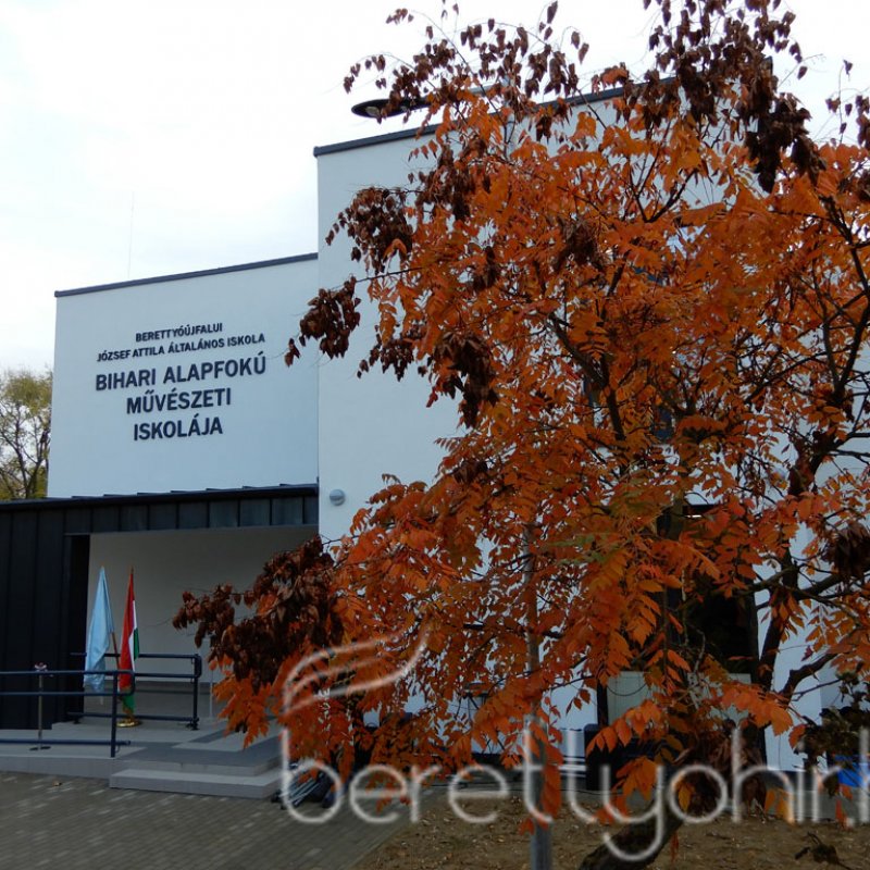 Átadták a zeneiskola új épületét 58